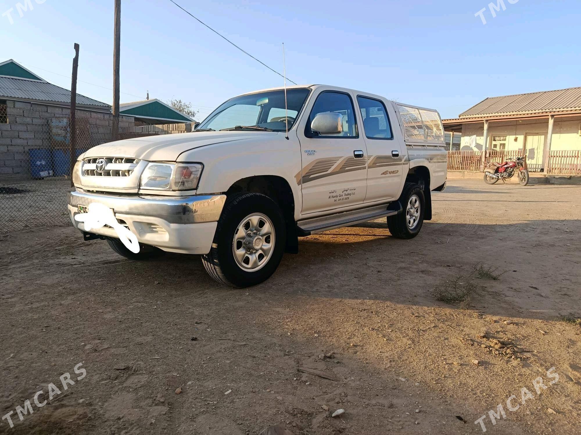 Toyota Hilux 2002 - 150 000 TMT - Эсенгулы - img 7