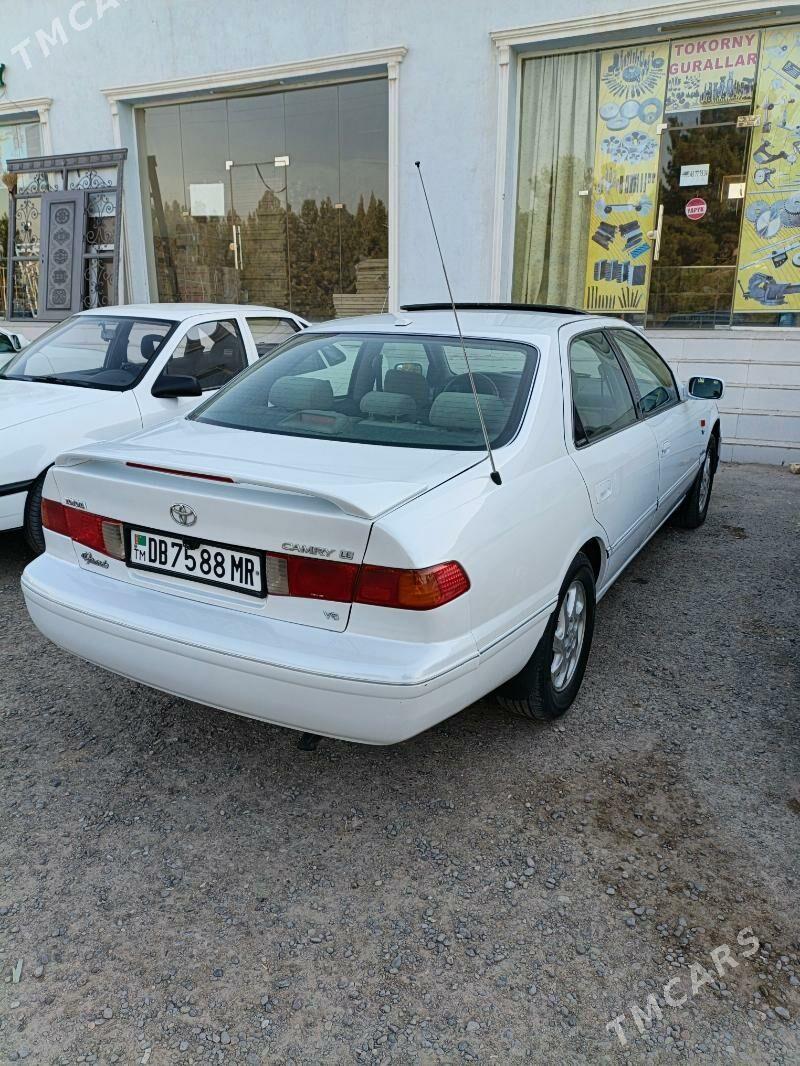 Toyota Camry 1999 - 140 000 TMT - Мары - img 4