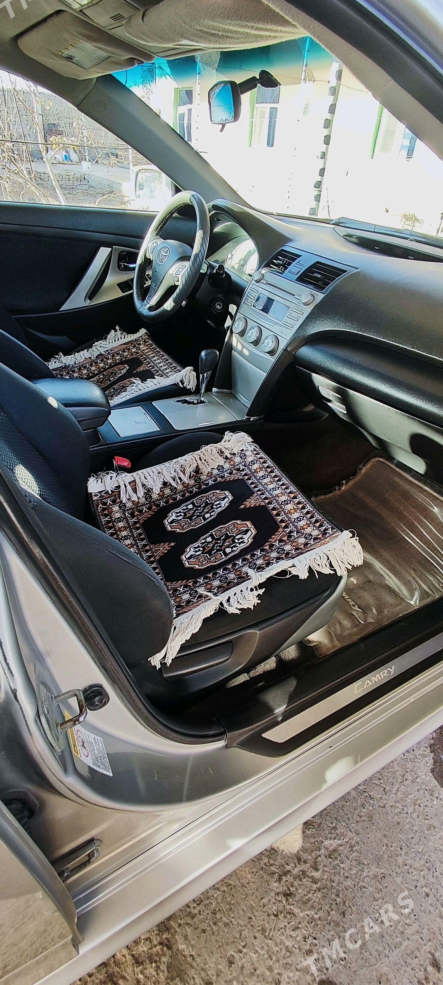 Toyota Camry 2010 - 225 000 TMT - Дашогуз - img 5