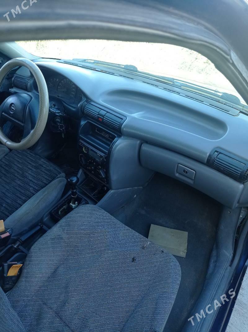 Opel Astra 1992 - 25 000 TMT - Mary - img 3
