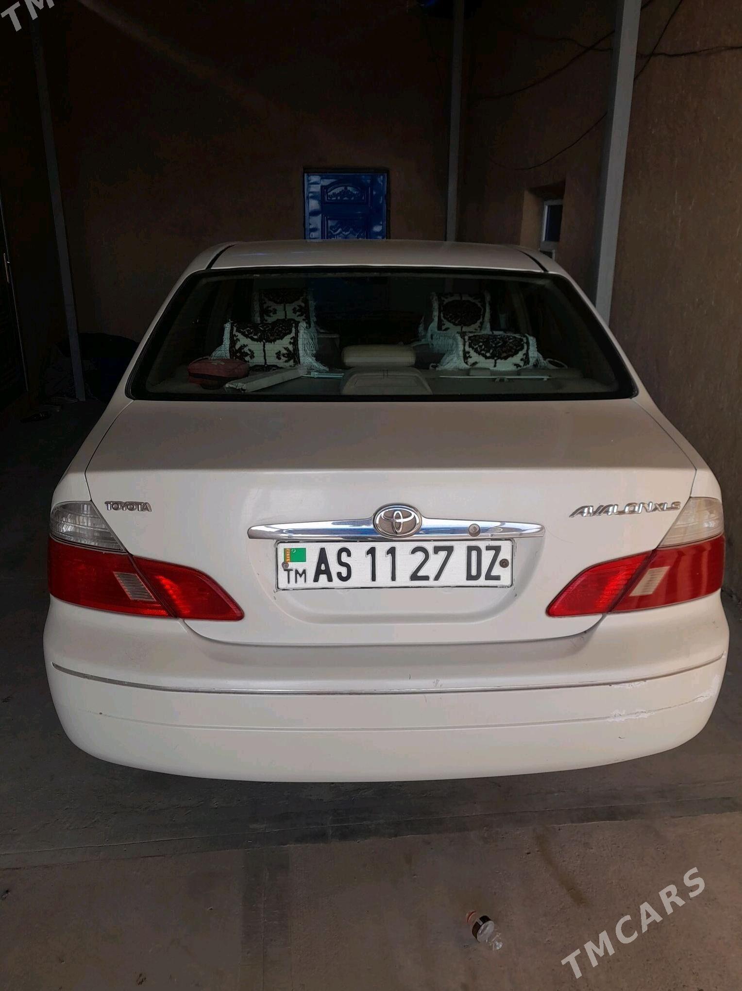 Toyota Avalon 2003 - 240 000 TMT - Акдепе - img 3