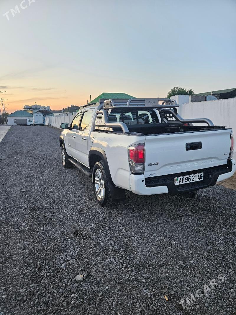 Toyota Tacoma 2017 - 360 000 TMT - Ашхабад - img 4