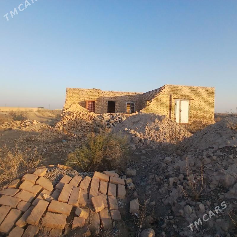 mellek - Çärjew - img 2