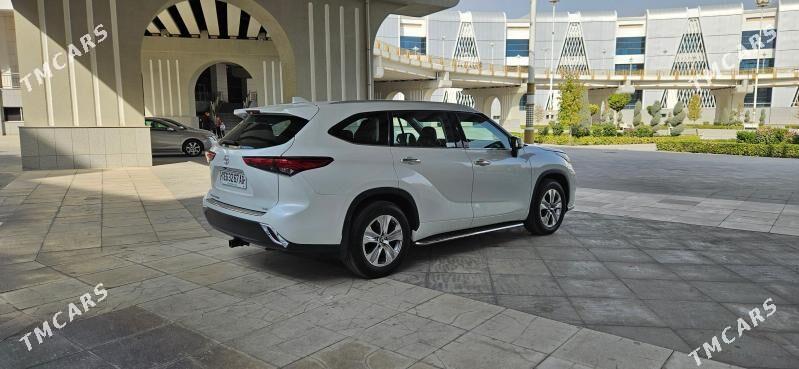 Toyota Highlander 2022 - 580 000 TMT - Ашхабад - img 4