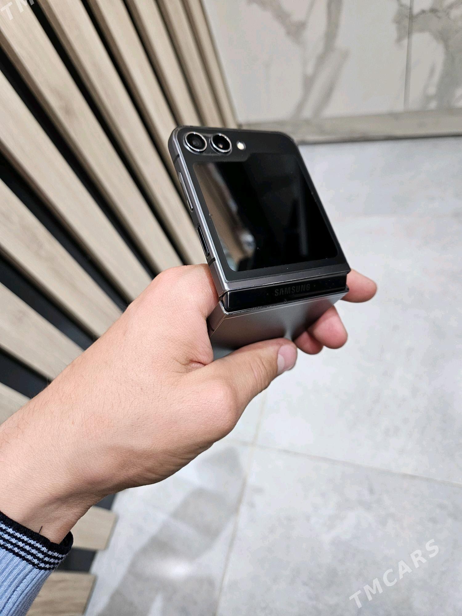 Samsung Z flip4  12/512 - Дашогуз - img 4