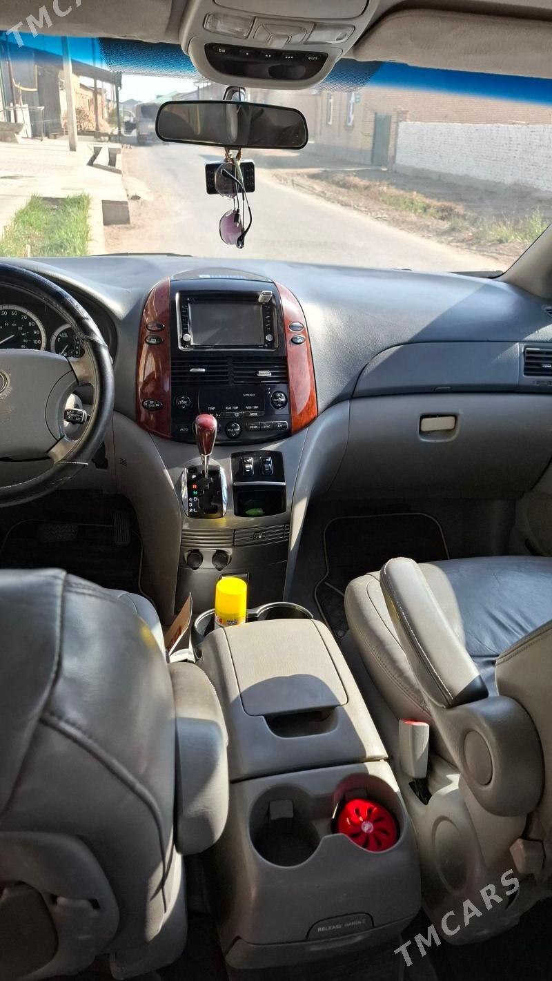 Toyota Sienna 2004 - 220 000 TMT - Туркменабат - img 3