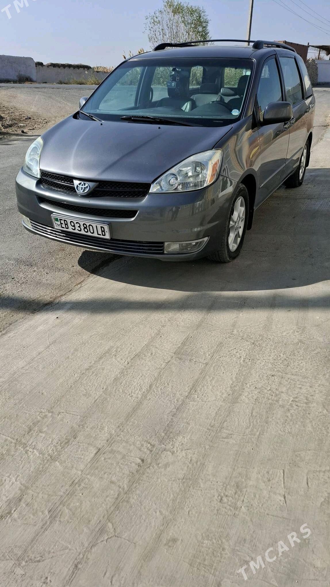 Toyota Sienna 2004 - 220 000 TMT - Туркменабат - img 2