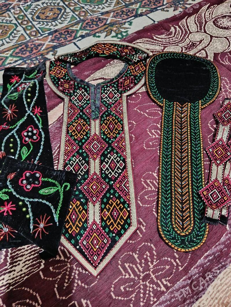 el ýomut ýakalar - Türkmenbaşy - img 3