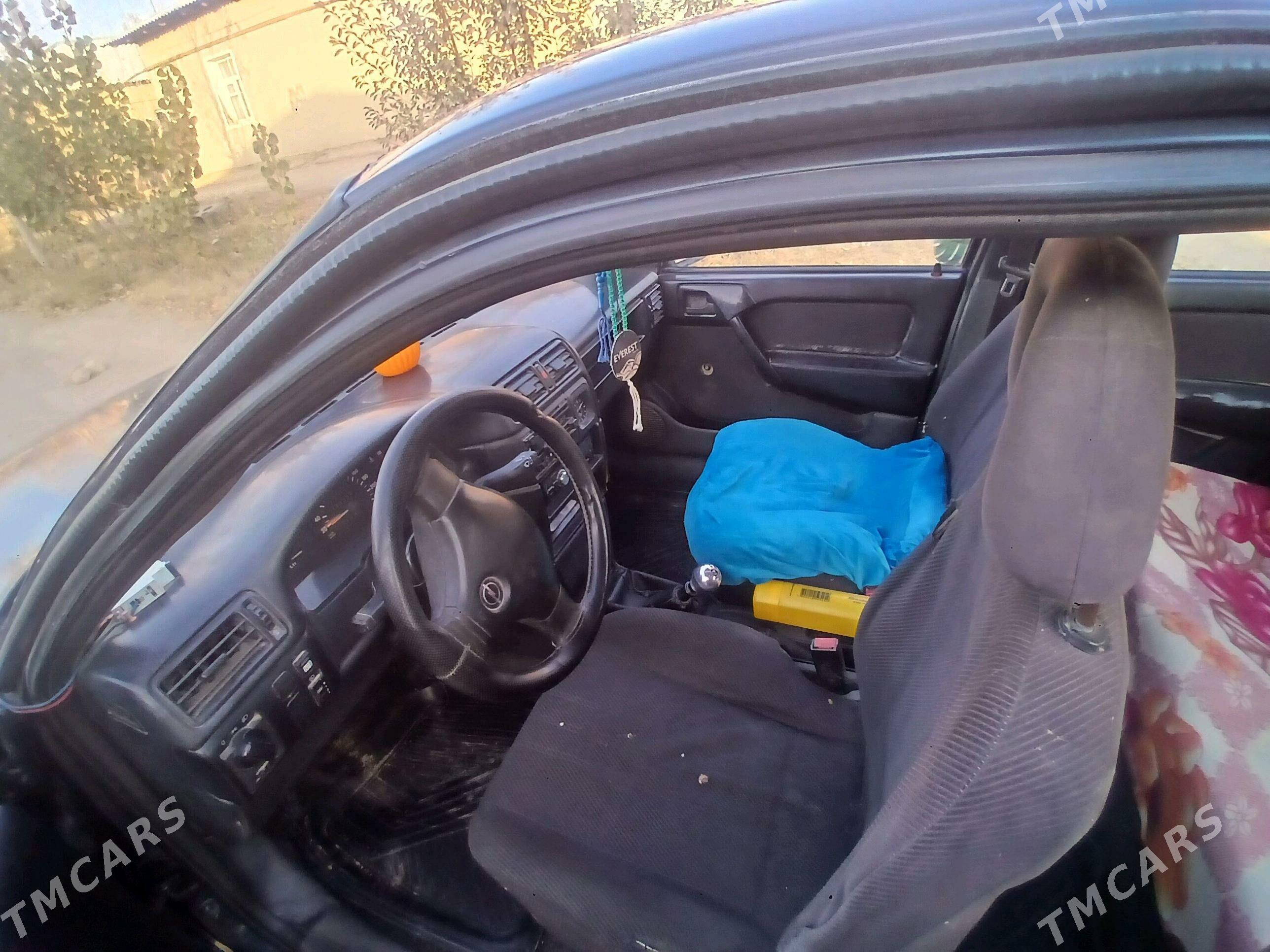 Opel Vectra 1991 - 30 000 TMT - Губадаг - img 3