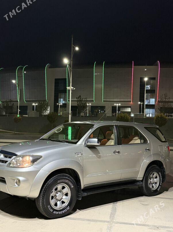 Toyota Fortuner 2006 - 274 000 TMT - Ашхабад - img 2