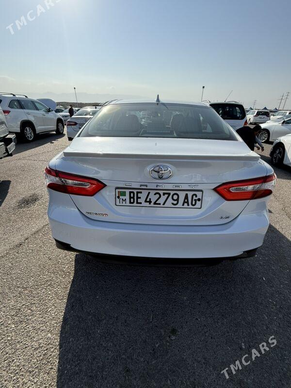 Toyota Camry 2018 - 300 000 TMT - Ашхабад - img 2