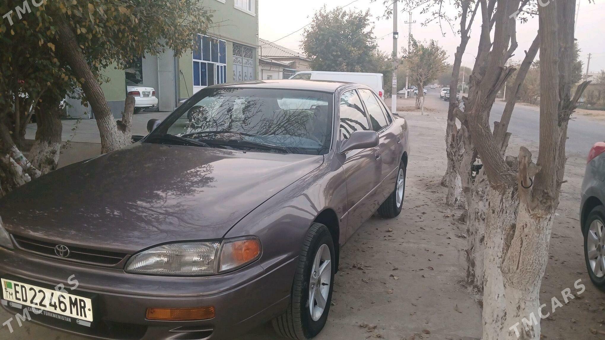 Toyota Camry 1996 - 107 000 TMT - Ýolöten - img 3