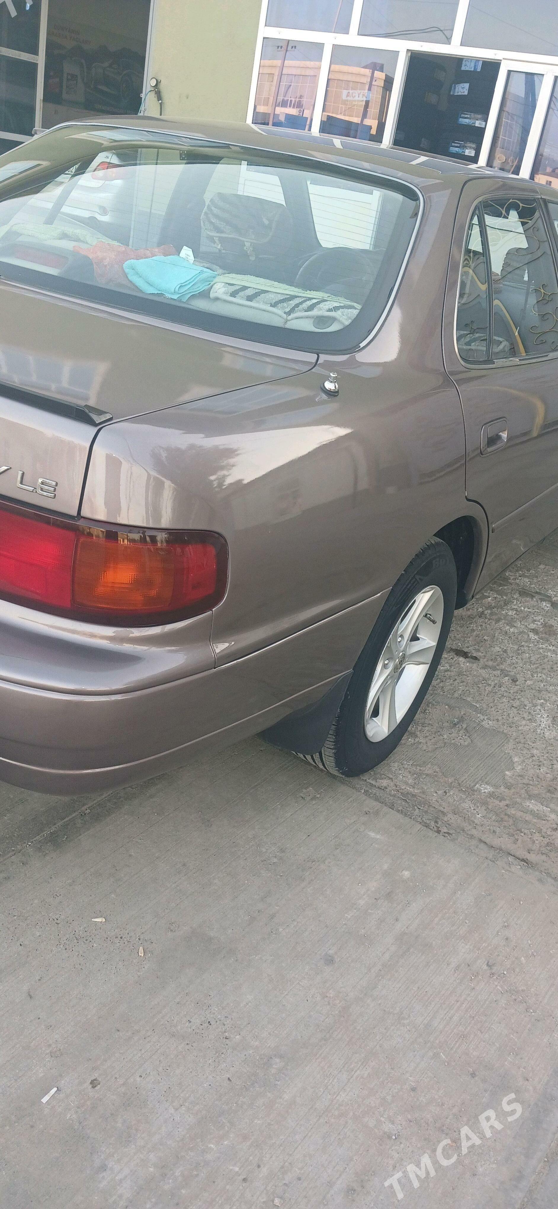 Toyota Camry 1996 - 107 000 TMT - Ýolöten - img 5