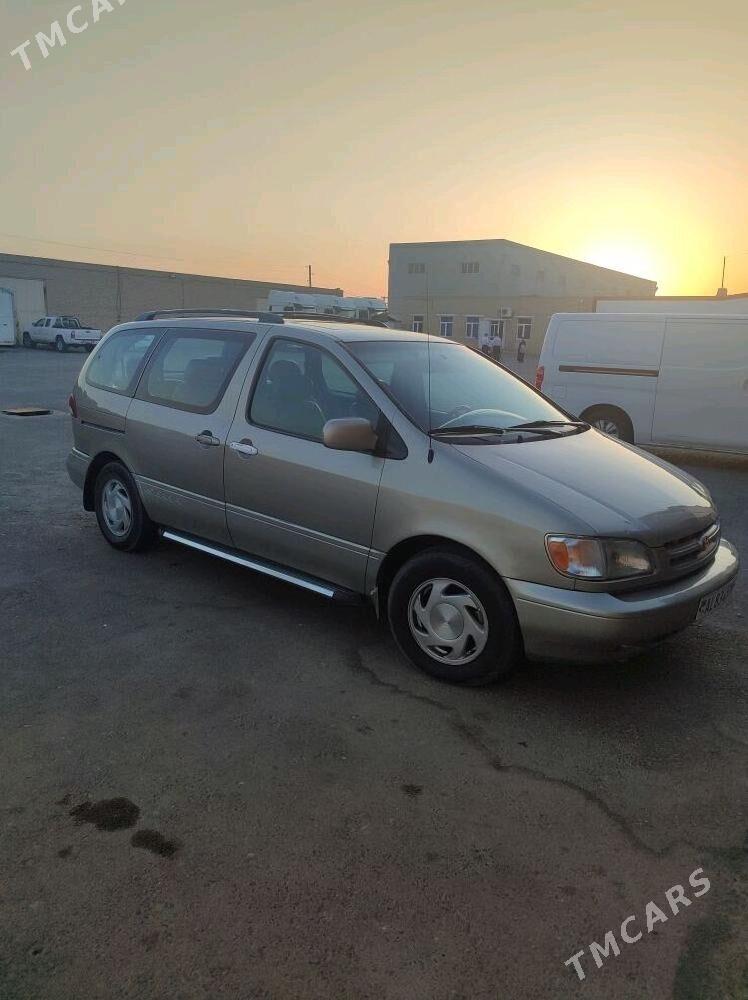 Toyota Sienna 2000 - 150 000 TMT - Мургап - img 2