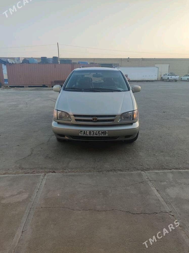 Toyota Sienna 2000 - 150 000 TMT - Мургап - img 1