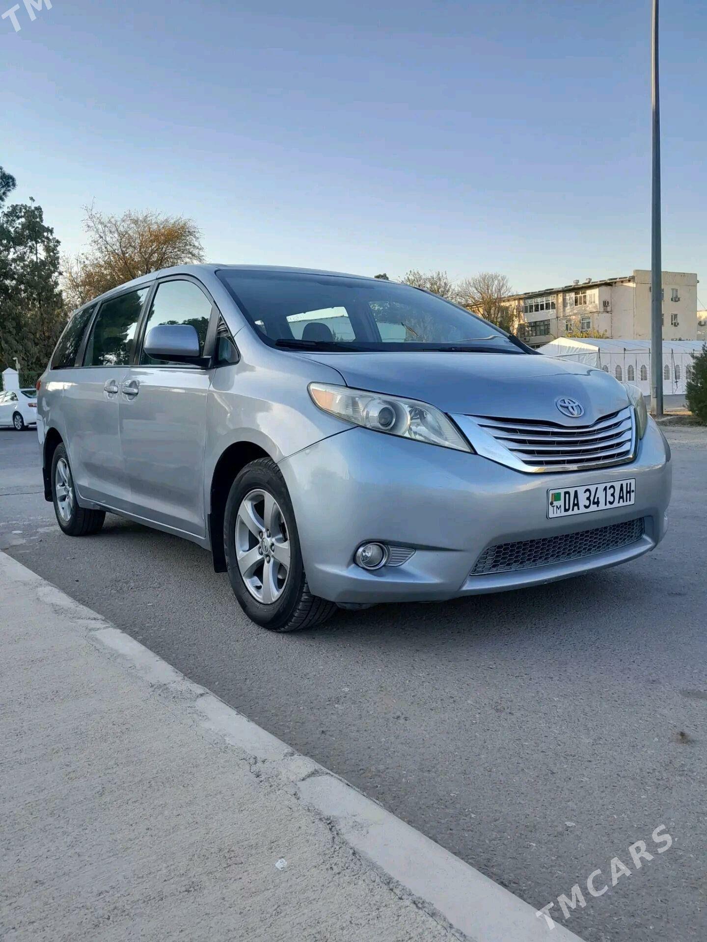 Toyota Sienna 2013 - 277 000 TMT - Aşgabat - img 1