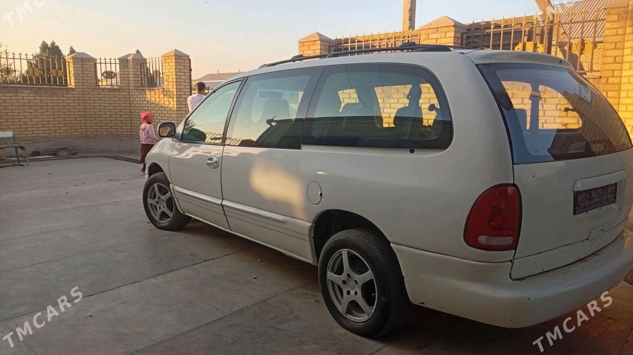 Toyota Sienna 1998 - 50 000 TMT - Sakarçäge - img 4