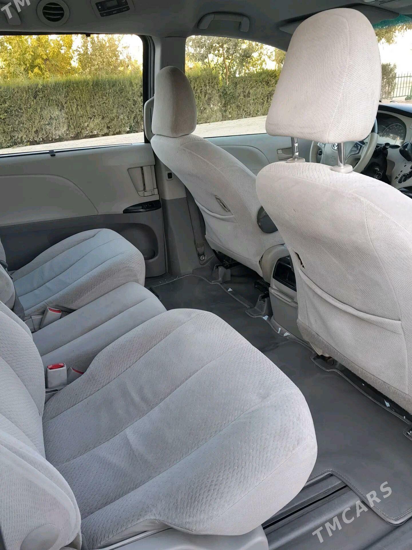 Toyota Sienna 2013 - 277 000 TMT - Aşgabat - img 6