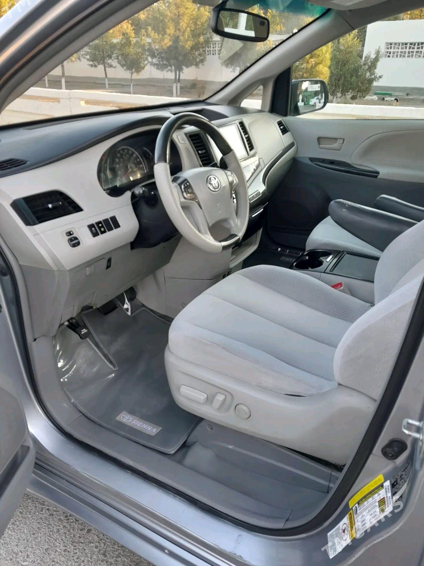 Toyota Sienna 2013 - 277 000 TMT - Aşgabat - img 8