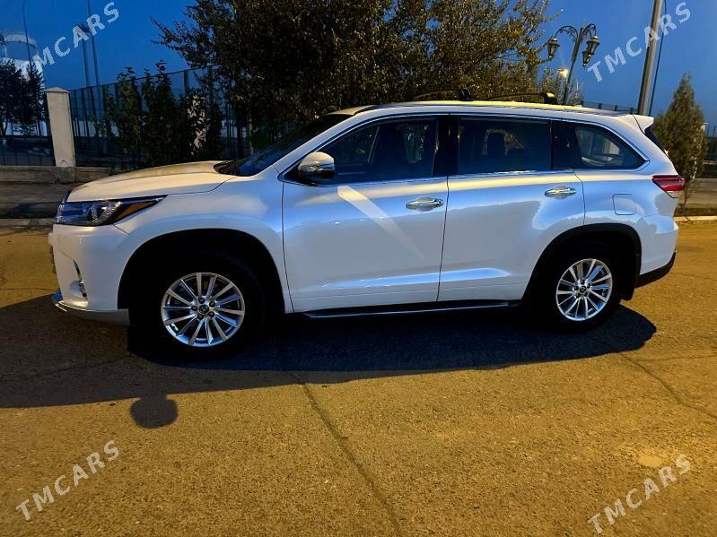 Toyota Highlander 2018 - 450 000 TMT - Дашогуз - img 3
