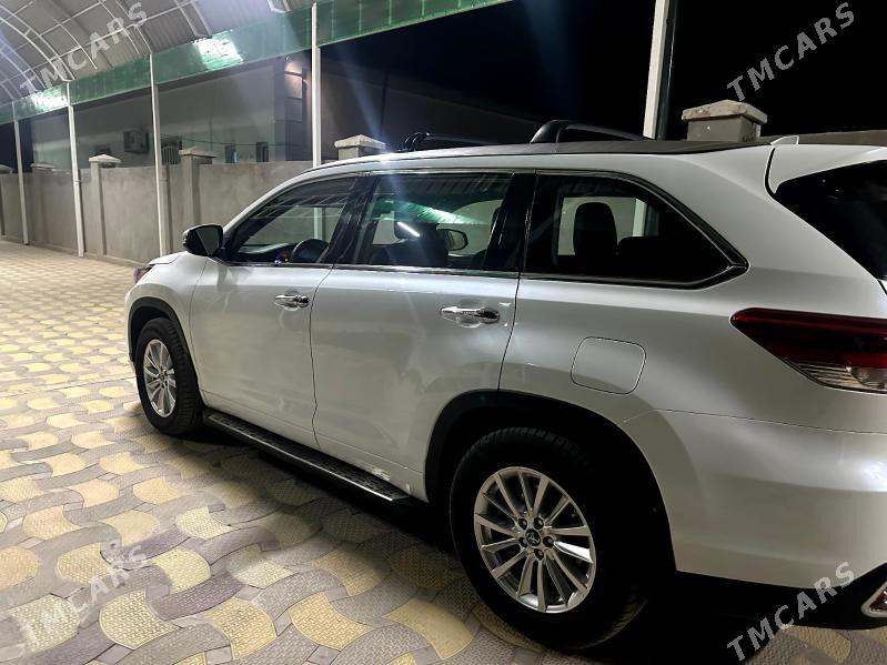 Toyota Highlander 2018 - 450 000 TMT - Дашогуз - img 7