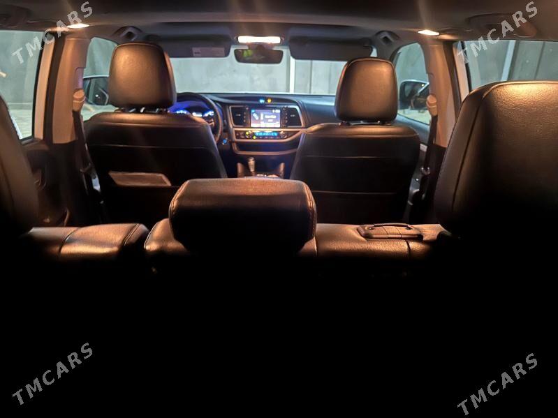 Toyota Highlander 2018 - 450 000 TMT - Дашогуз - img 8