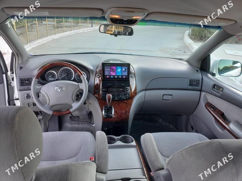Toyota Sienna 2004 - 220 000 TMT - Берекет - img 2