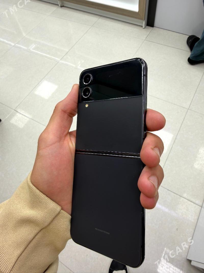 Galaxy Z Flip 4 - Мары - img 4