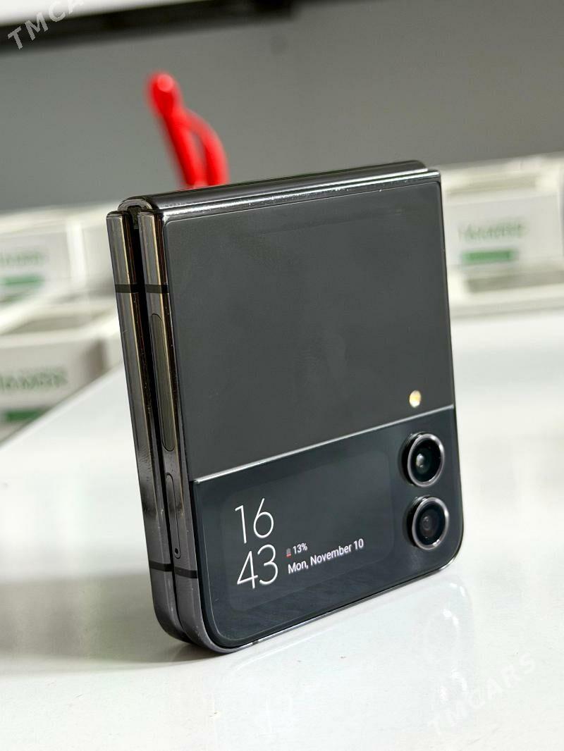 Galaxy Z Flip 4 - Мары - img 3