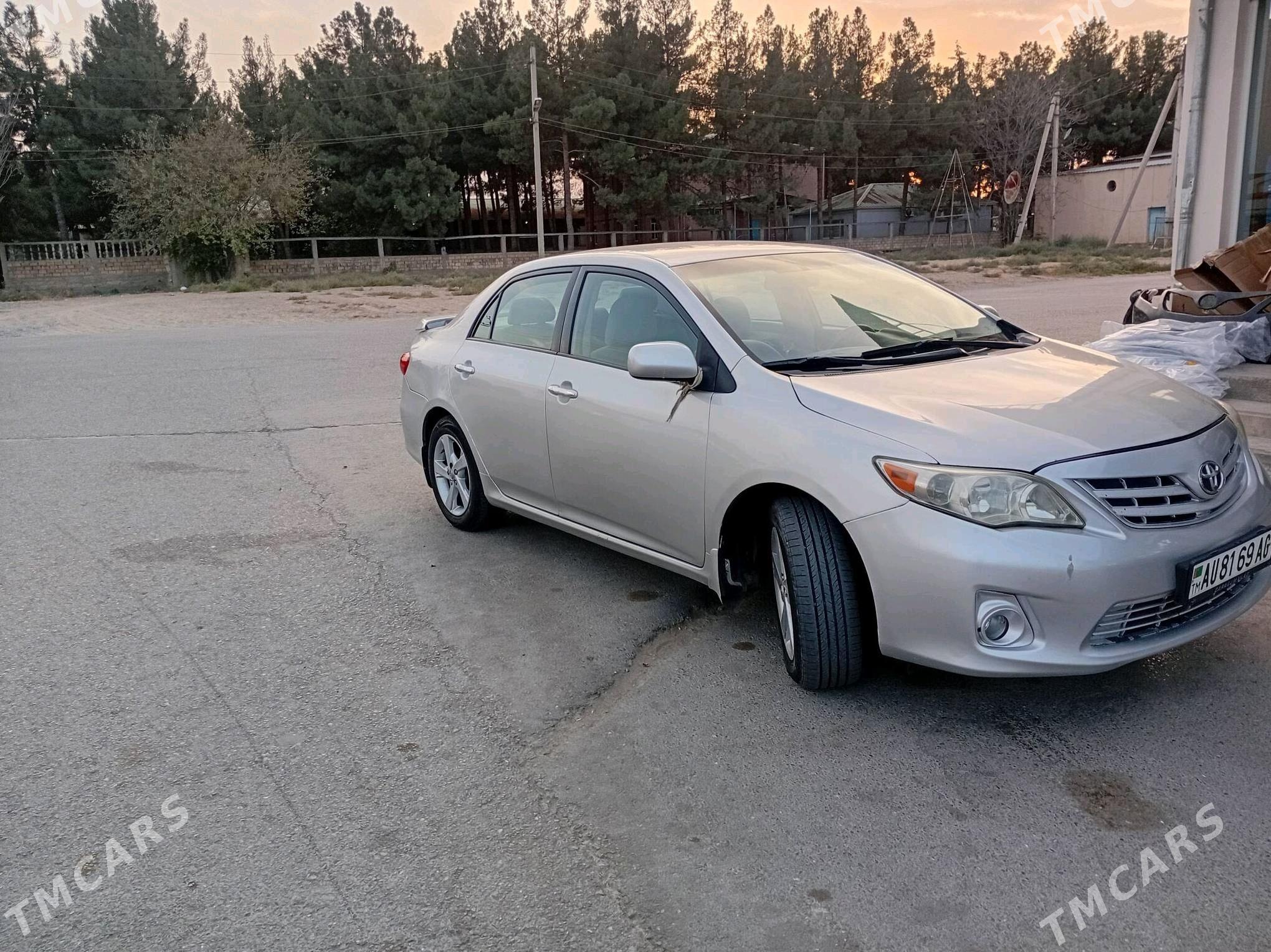 Toyota Corolla 2011 - 169 000 TMT - Гёкдже - img 4