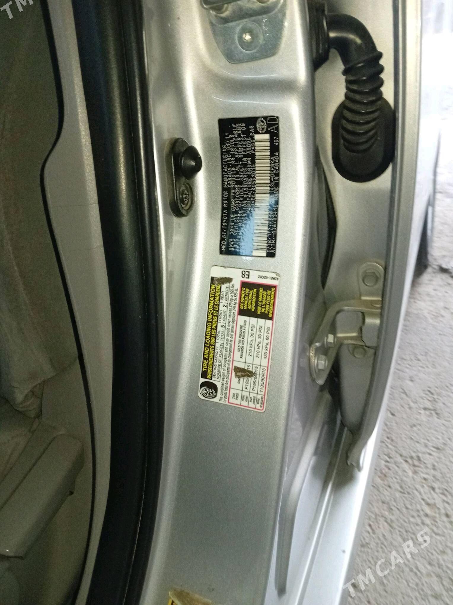 Toyota Corolla 2011 - 169 000 TMT - Гёкдже - img 2