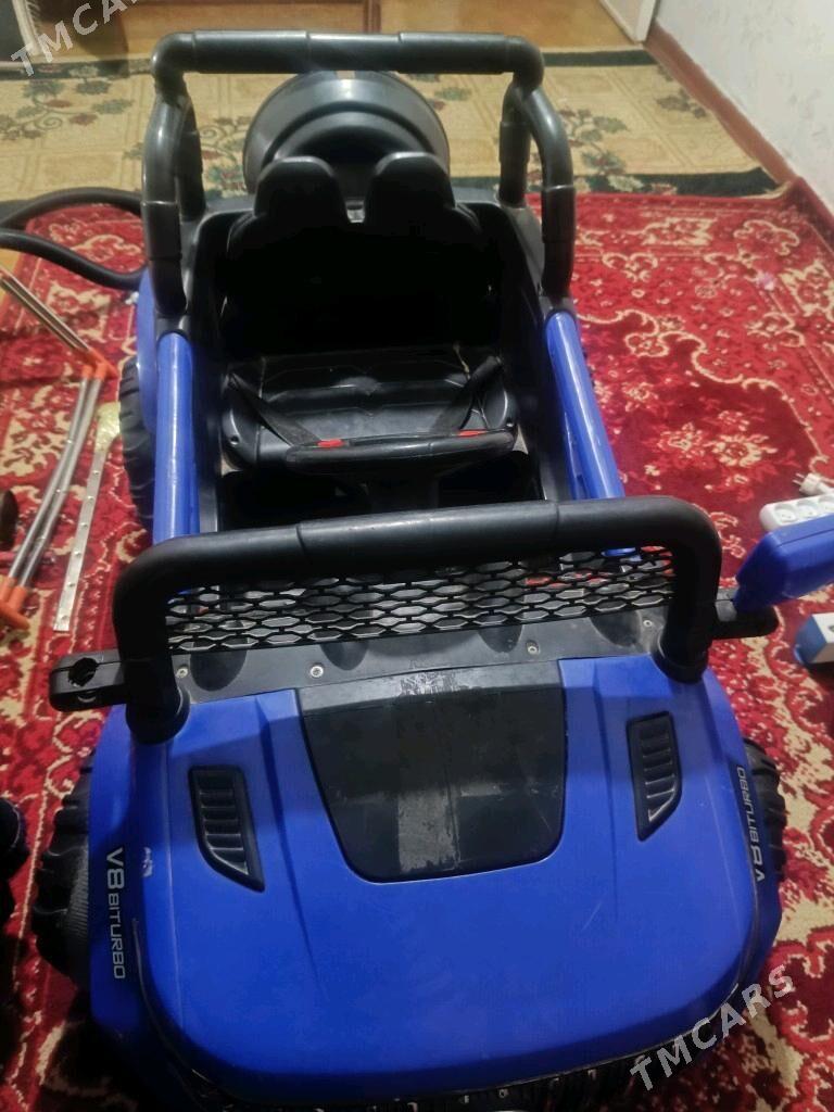 Sürülýän maşyn - Район ст. Аэропорта, ул. Гагарина - img 1