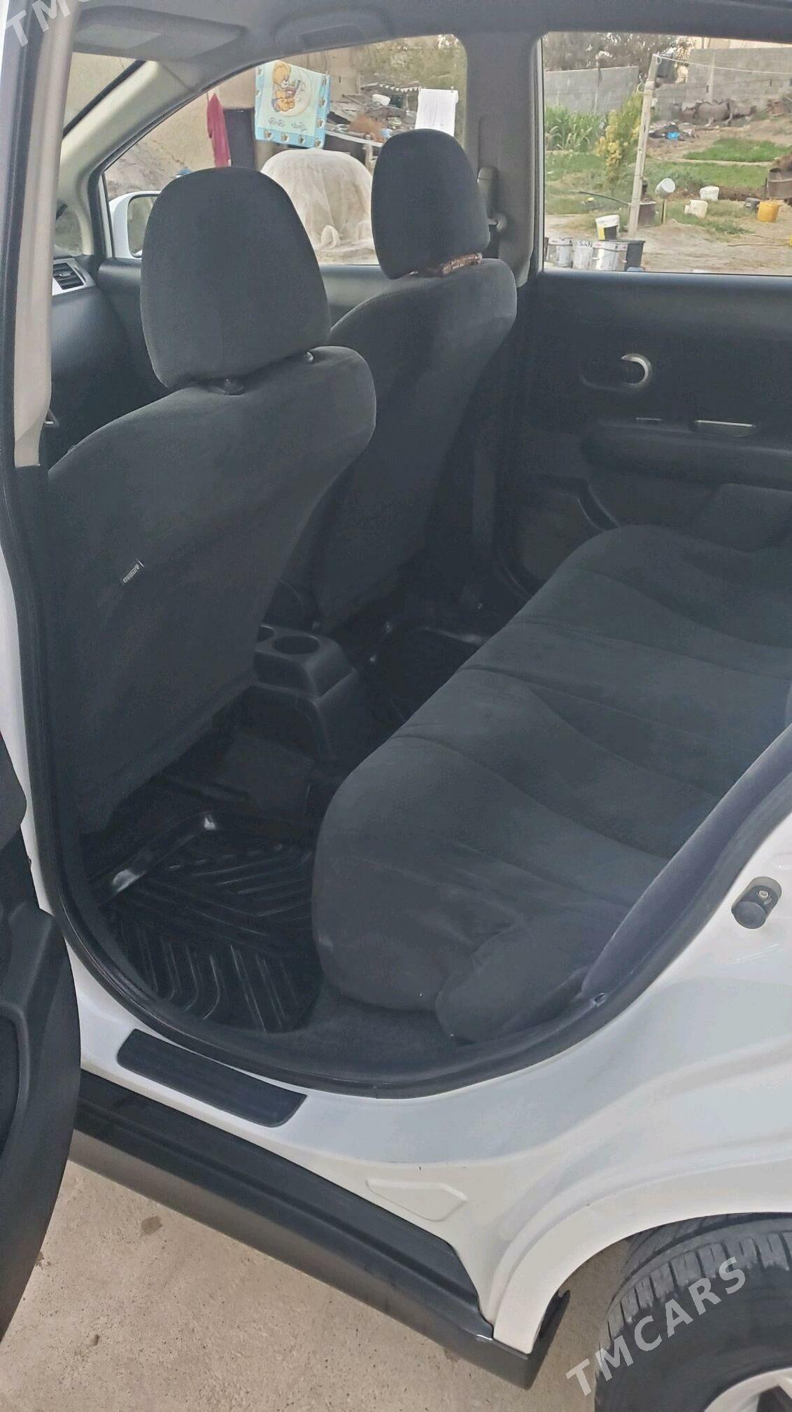 Nissan Versa 2010 - 124 000 TMT - Gökdepe - img 7