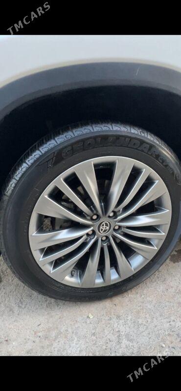 Toyota Highlander 2021 - 850 000 TMT - Aşgabat - img 6