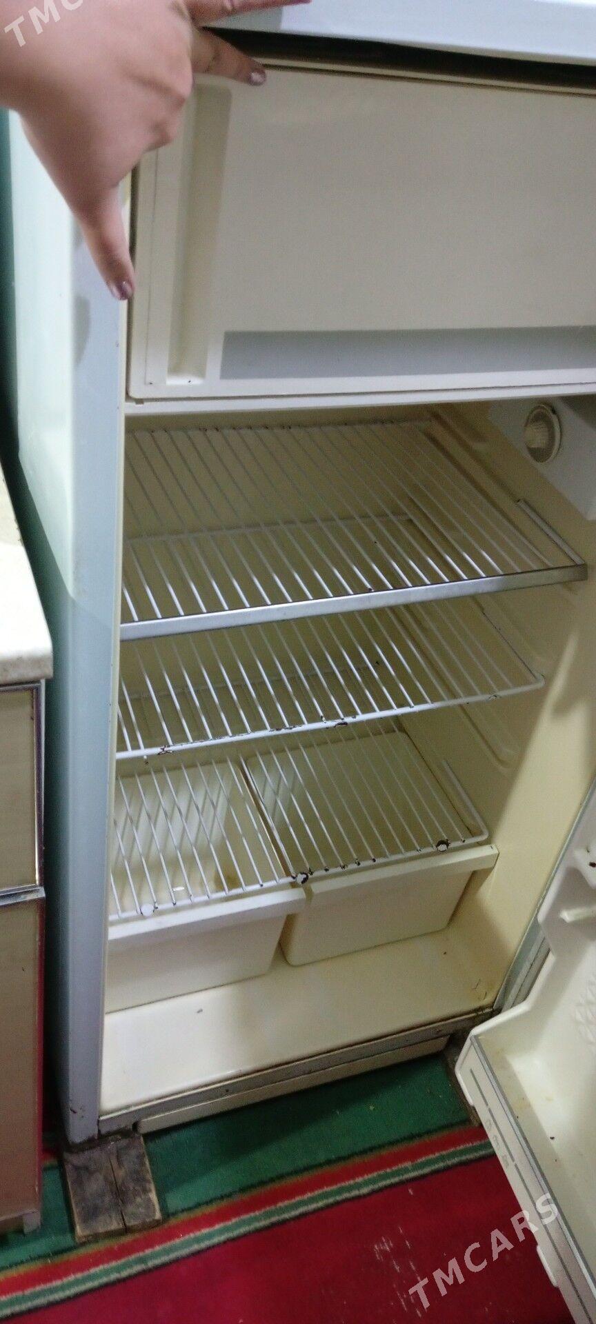 Продам холодильник - 11 мкр - img 3