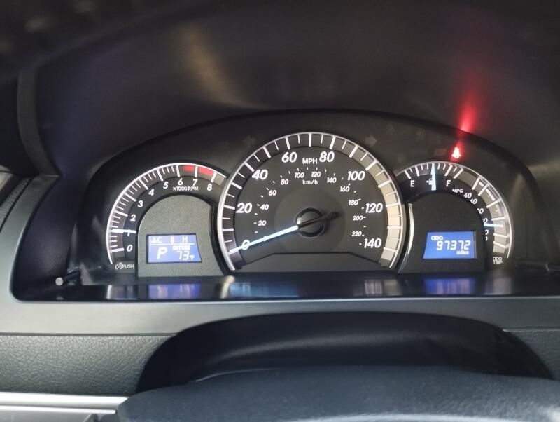 Toyota Camry 2013 - 235 000 TMT - Мары - img 10