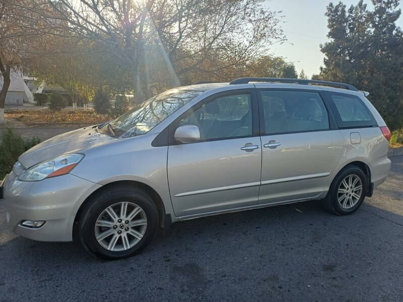Toyota Sienna 2009 - 260 000 TMT - Шабатский этрап - img 1