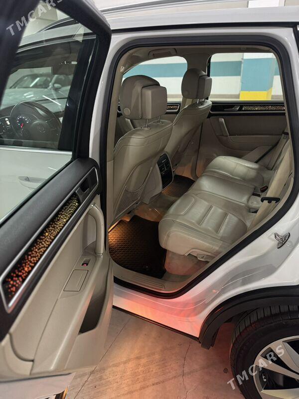 Volkswagen Touareg 2013 - 500 000 TMT - Ашхабад - img 8
