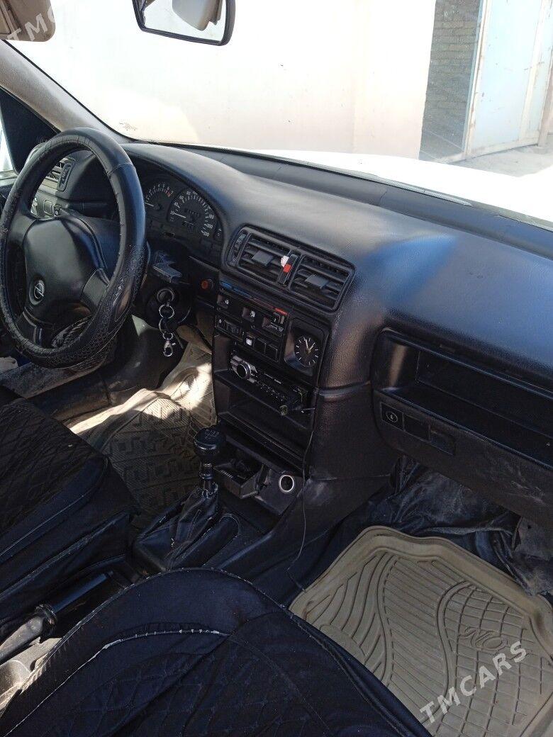 Opel Vectra 1991 - 30 000 TMT - Чарджоу - img 3