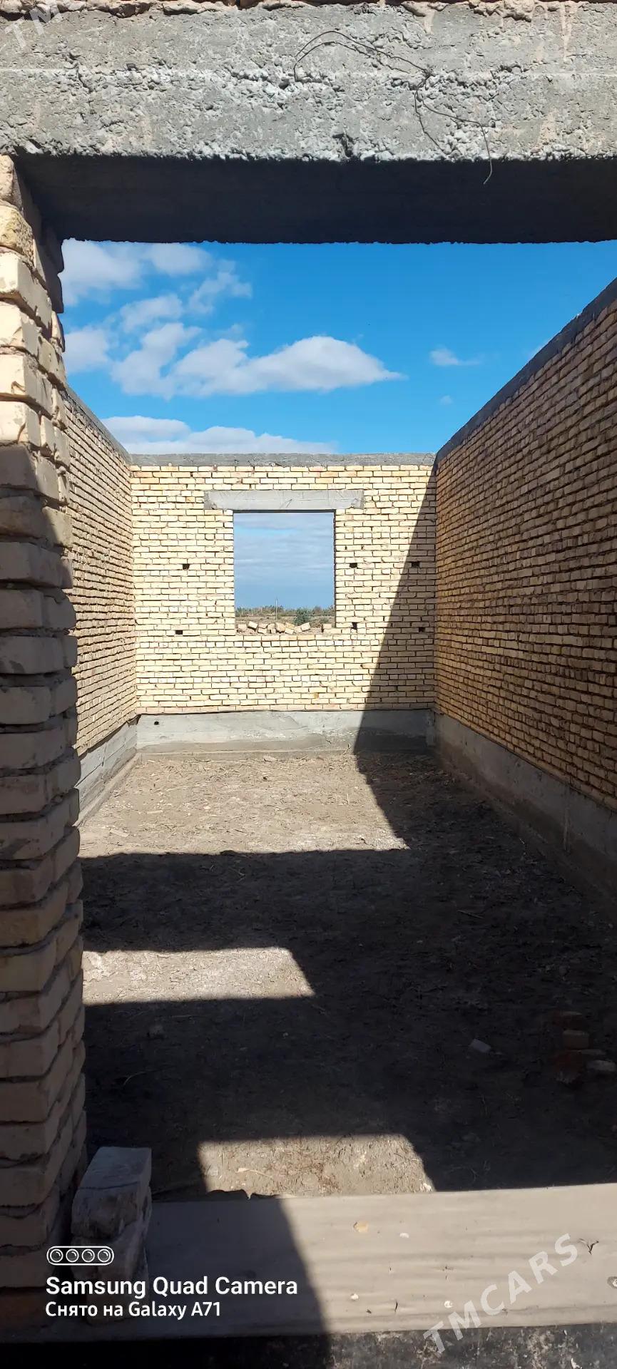 koneurgenç  kizil askarda - Köneürgenç - img 2