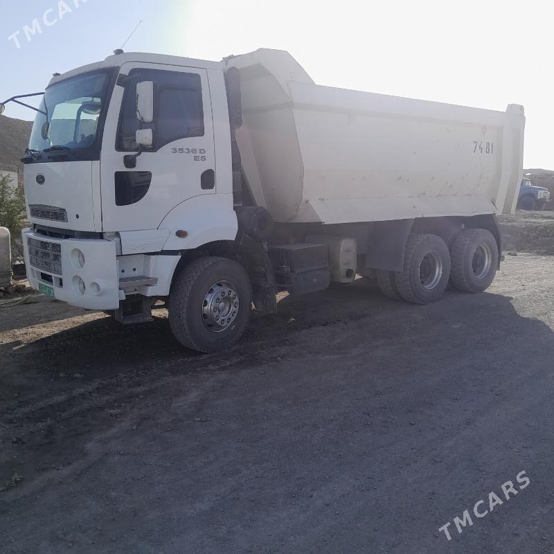 Ford Cargo 3536M 2014 - 640 000 TMT - Койтендаг - img 3