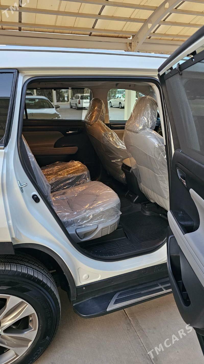 Toyota Highlander 2021 - 605 000 TMT - Мары - img 10