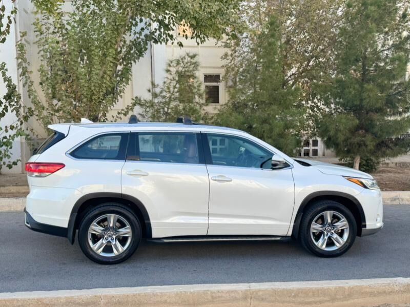 Toyota Highlander 2018 - 495 000 TMT - Ашхабад - img 5