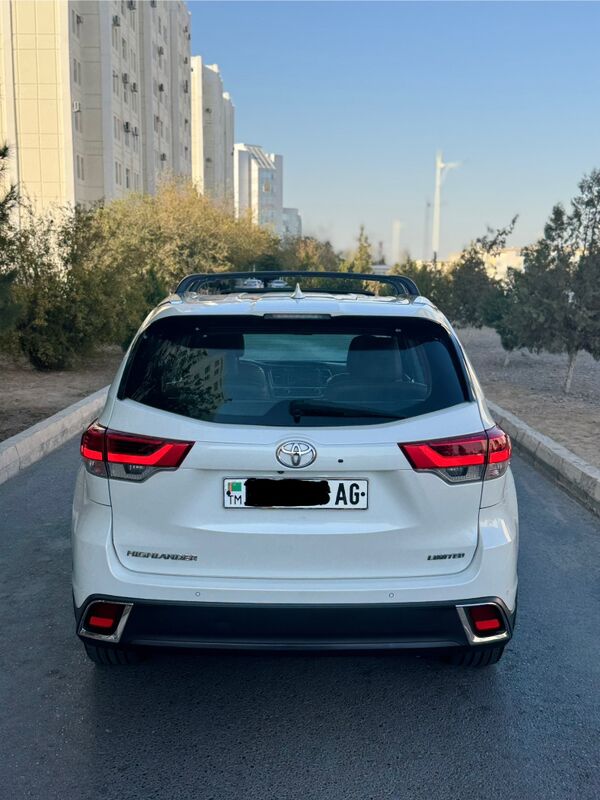 Toyota Highlander 2018 - 495 000 TMT - Ашхабад - img 7