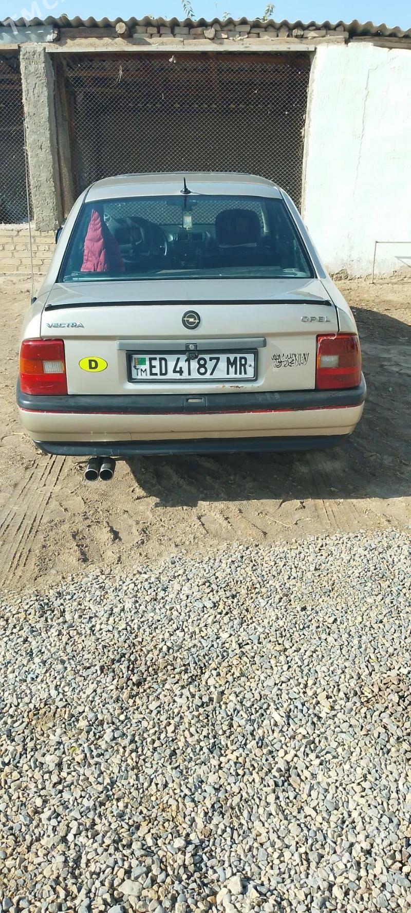 Opel Vectra 1990 - 38 000 TMT - Мары - img 3