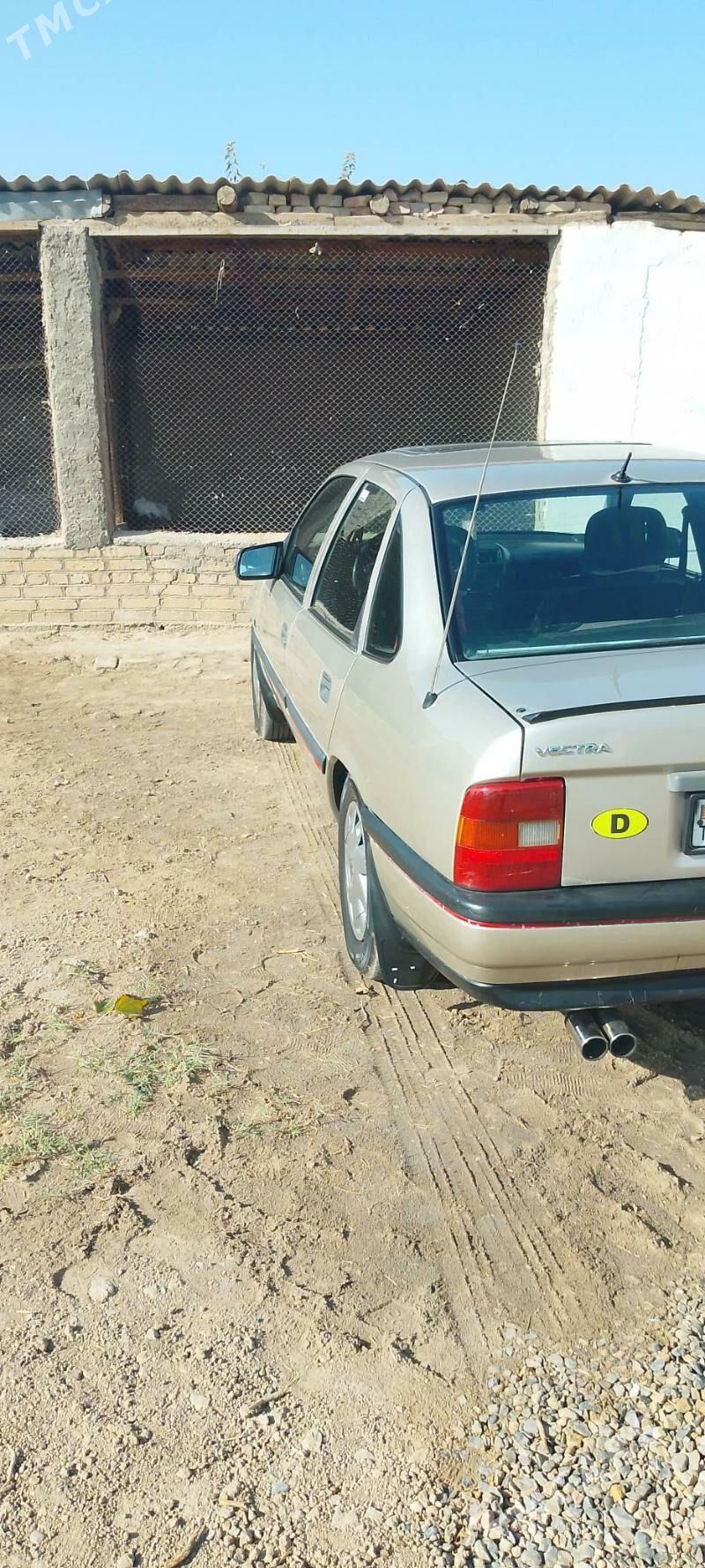 Opel Vectra 1990 - 38 000 TMT - Мары - img 6