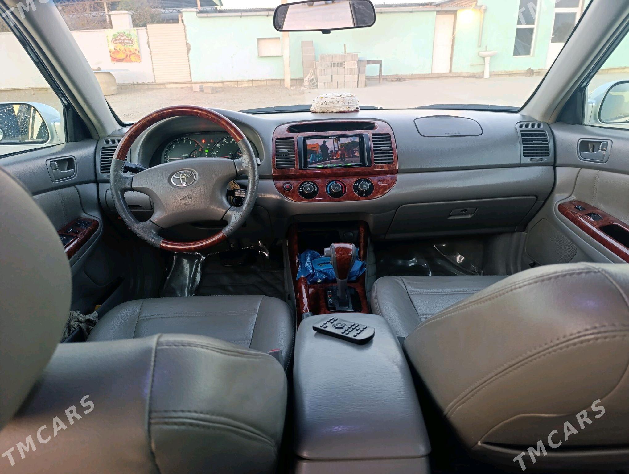 Toyota Camry 2002 - 177 000 TMT - Бахарден - img 6