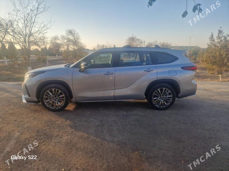 Toyota Highlander 2023 - 600 000 TMT - Дашогуз - img 2