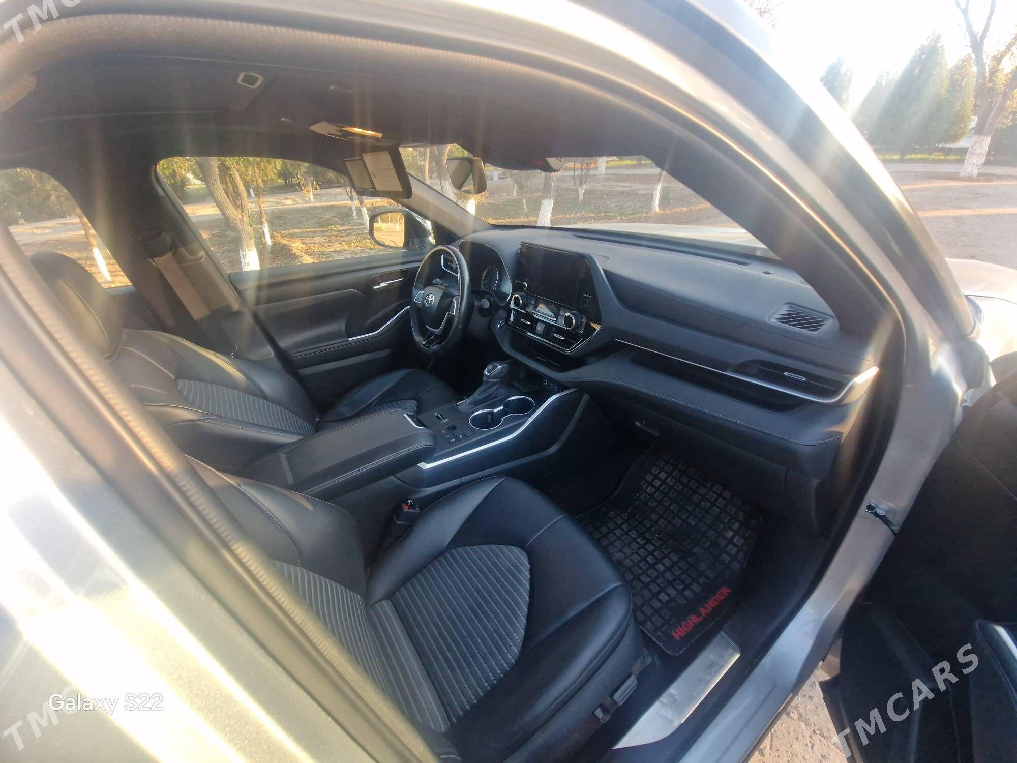 Toyota Highlander 2023 - 600 000 TMT - Дашогуз - img 5