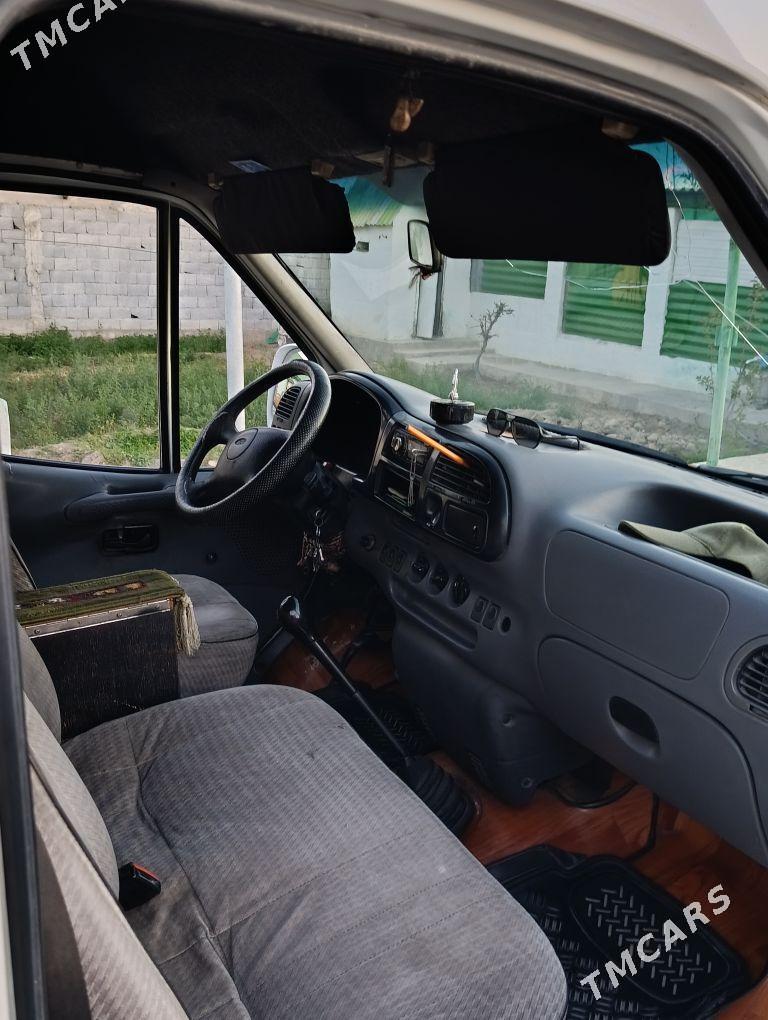 Ford Transit Van 2014 - 75 000 TMT - Кипджак - img 4